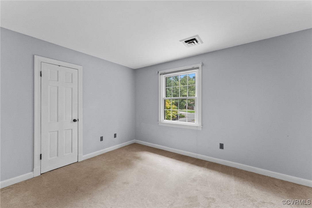1633 Kings Rd