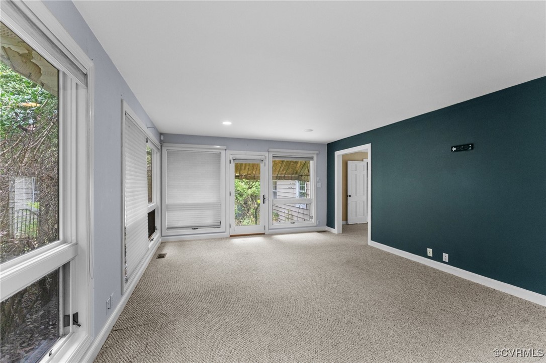 1633 Kings Rd