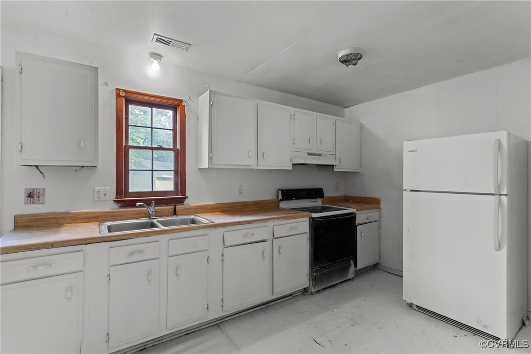 6379 Amasis Ct