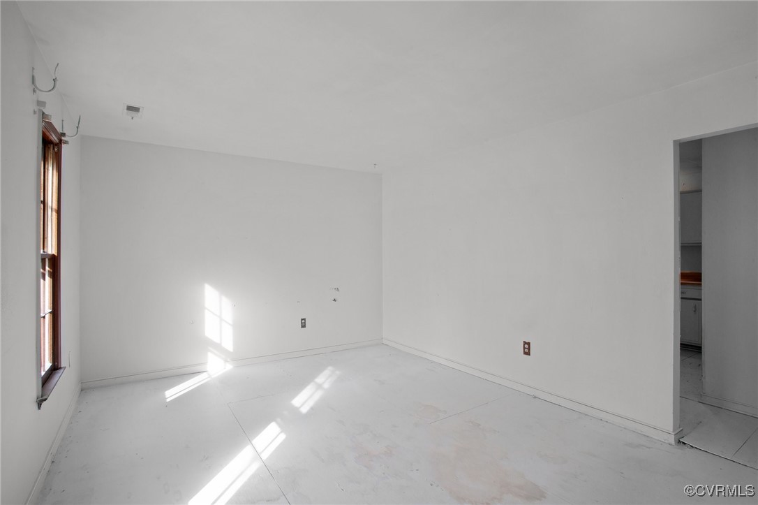 6379 Amasis Ct