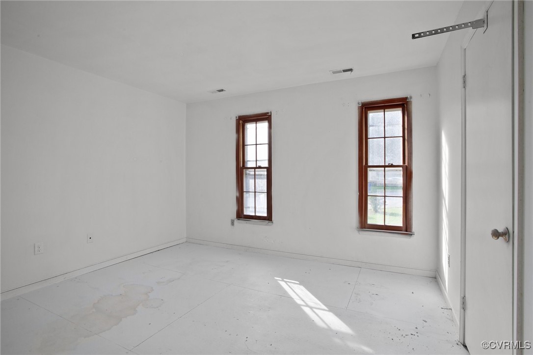 6379 Amasis Ct