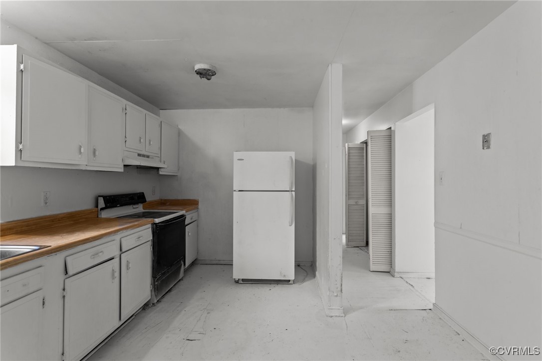 6379 Amasis Ct