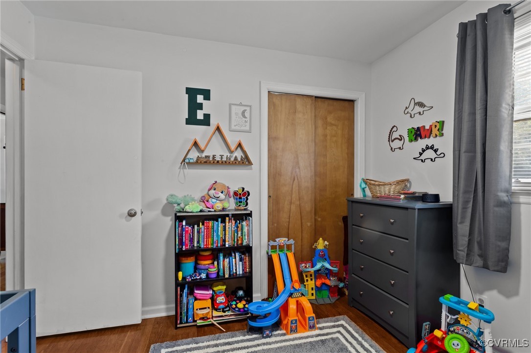 2807 W Broadway