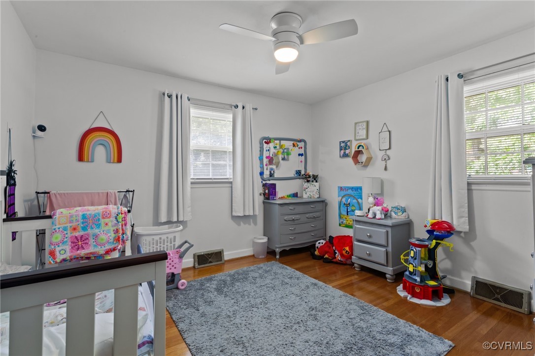 2807 W Broadway