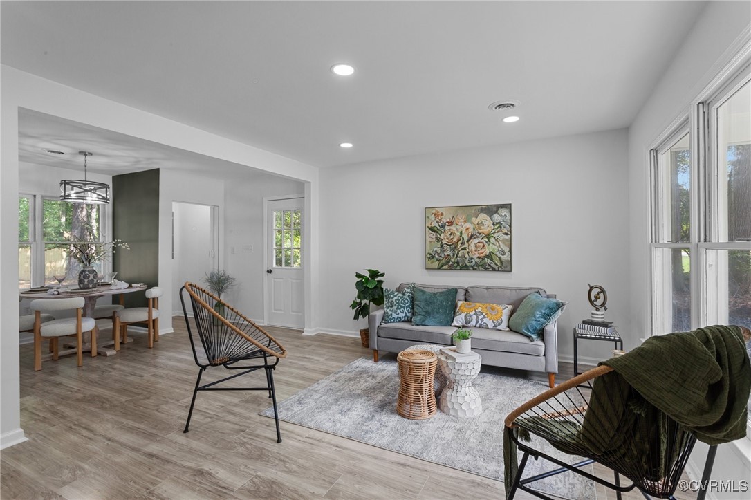 307 Lakewood Dr