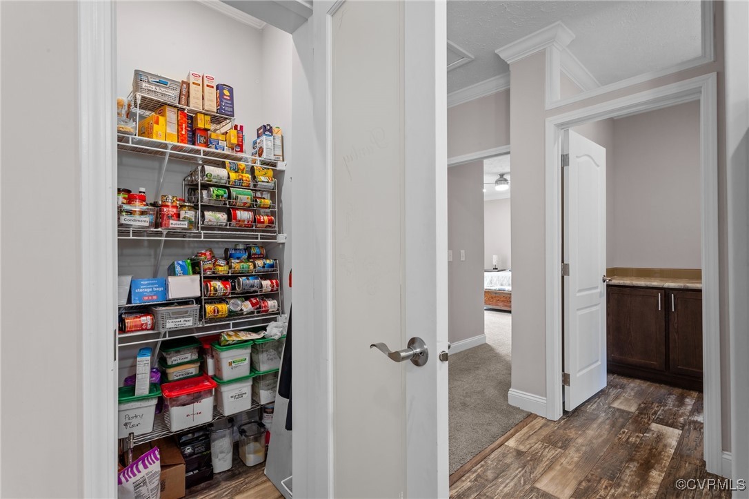 85 Breezywood Ln