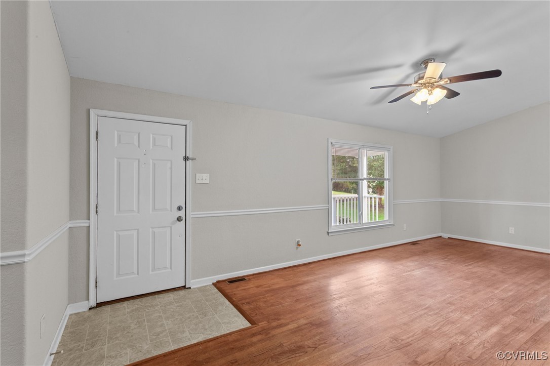 7218 Snaffle Ln