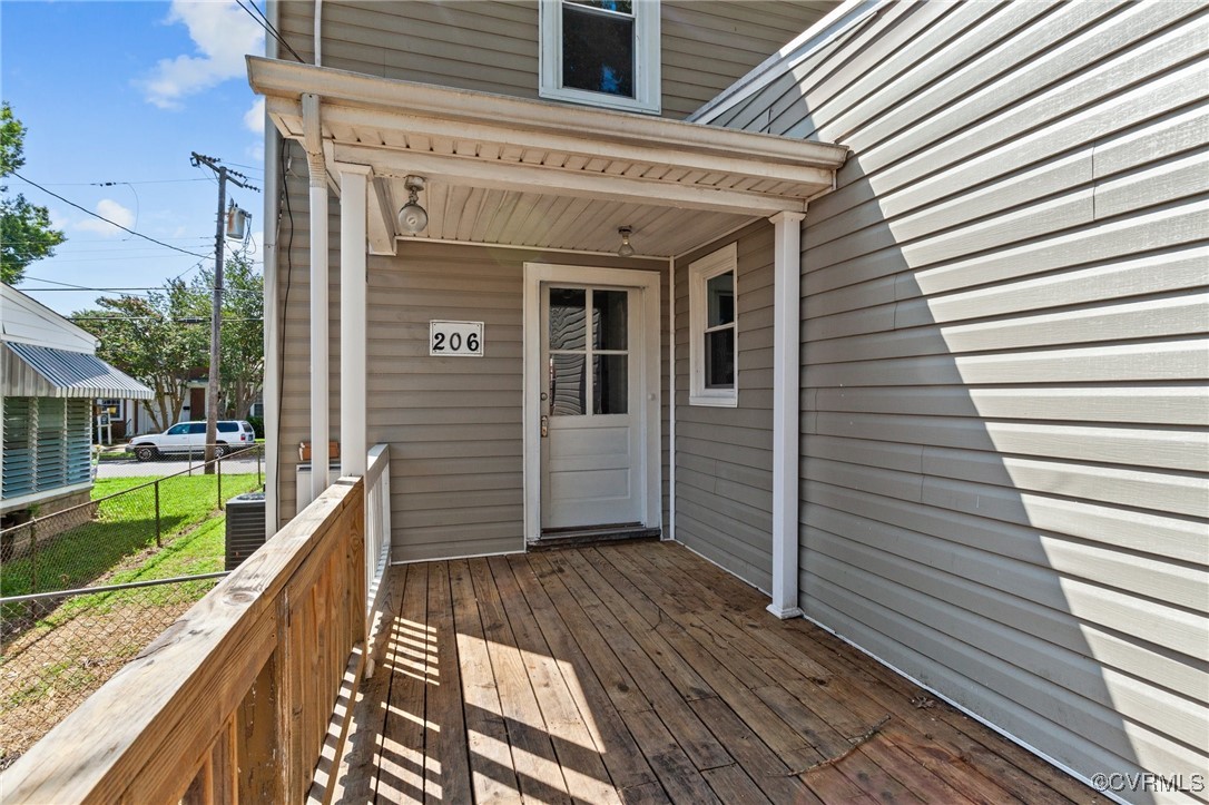 206 Lynchburg Ave