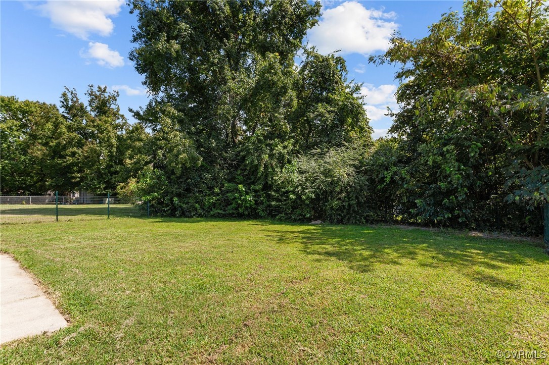 3908 Gloucester Dr