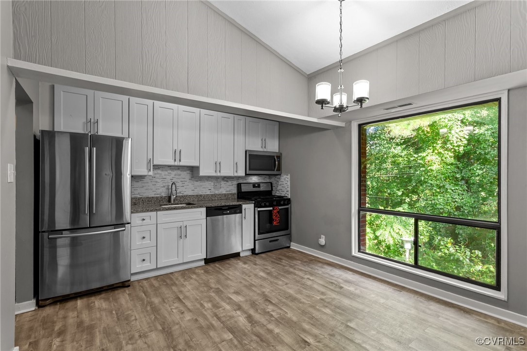 5202 Castlewood Rd Unit#E