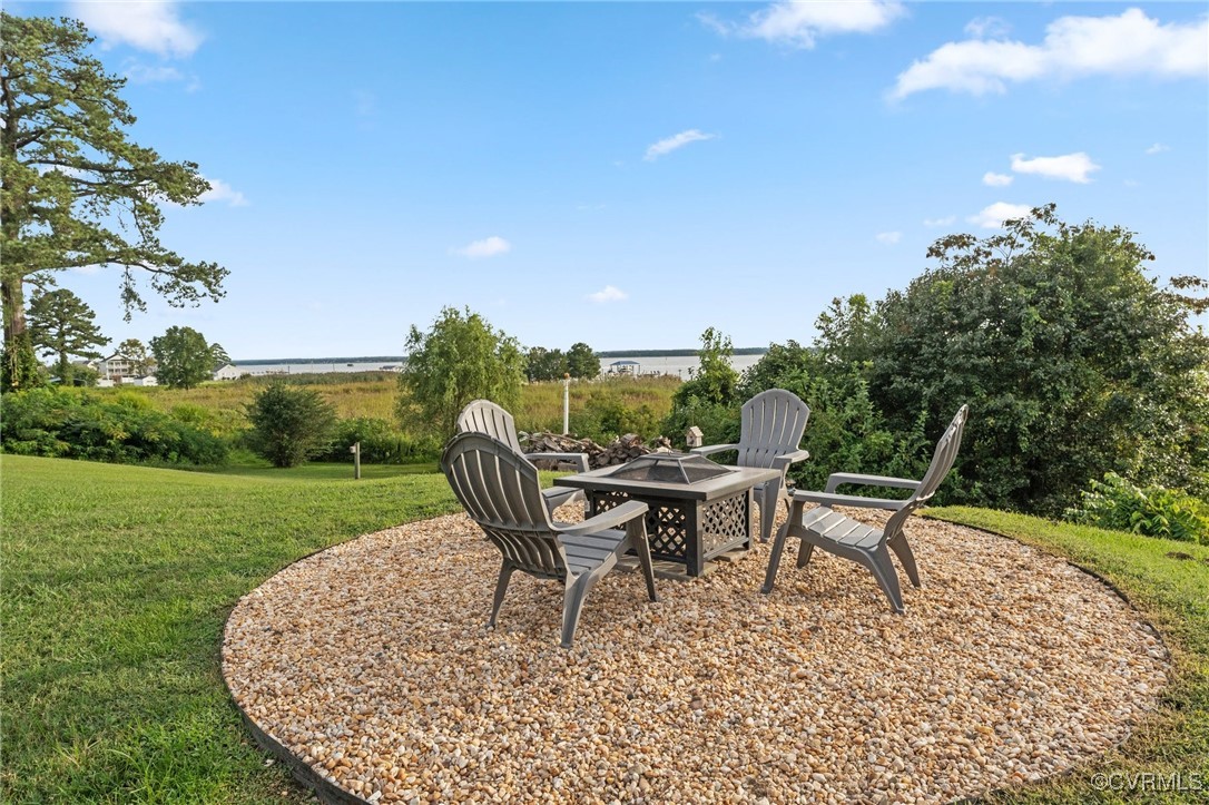 151 Locust Ln