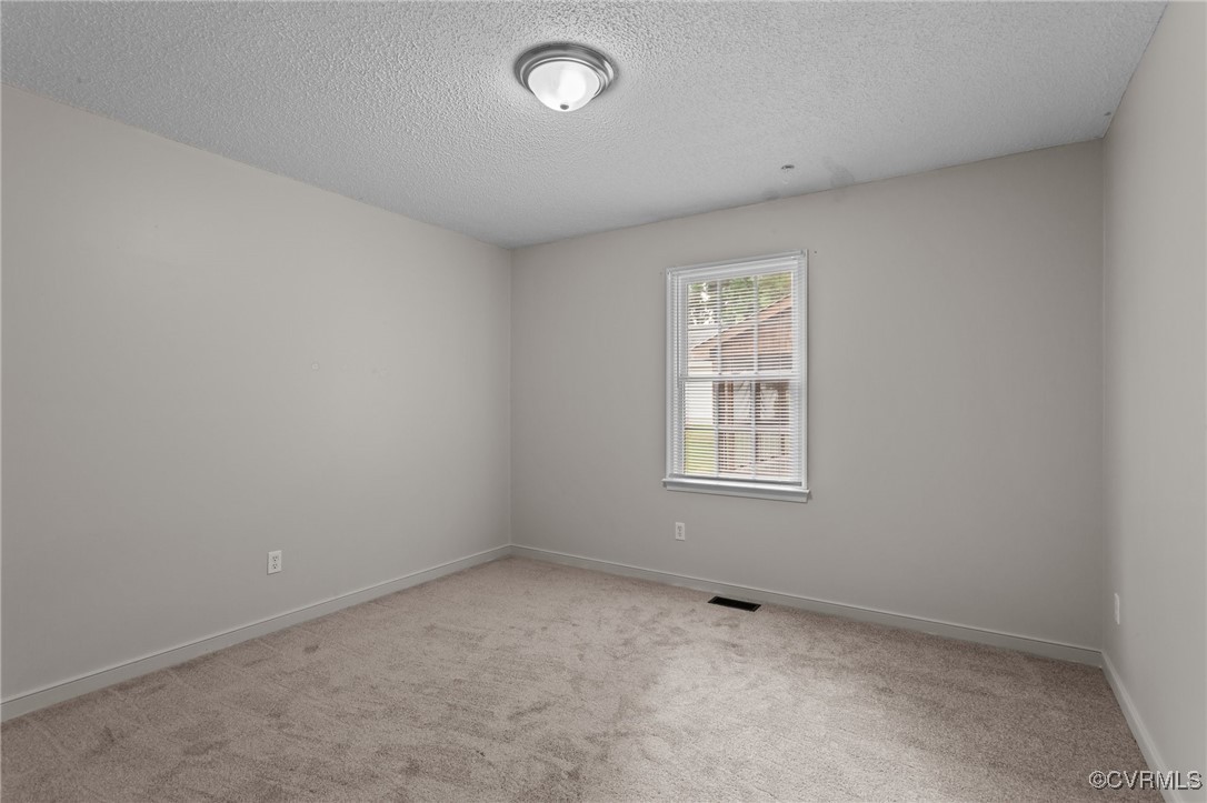 4406 Pheasant Cir
