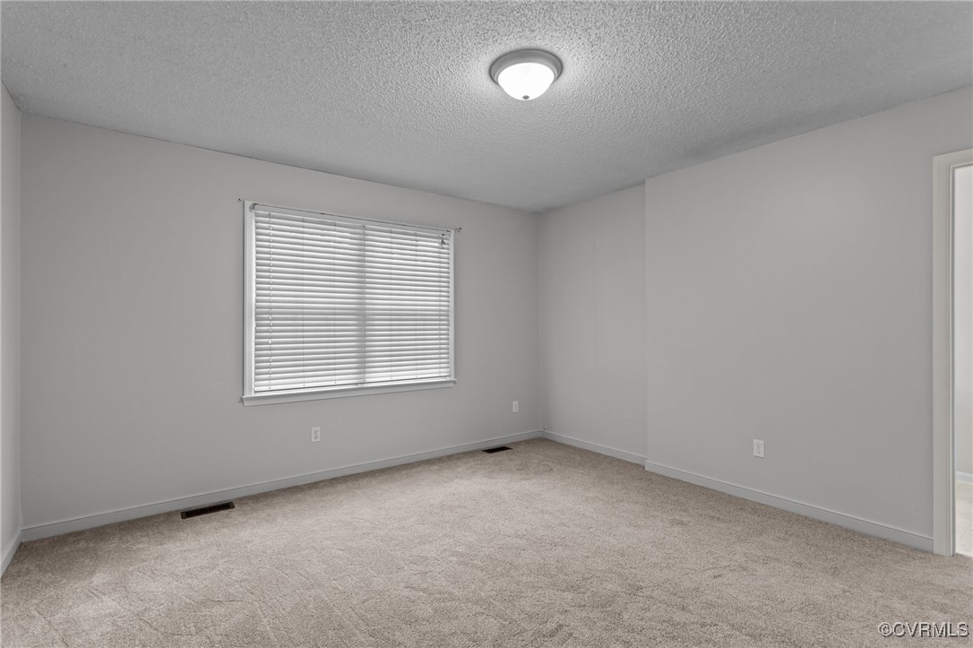 4406 Pheasant Cir
