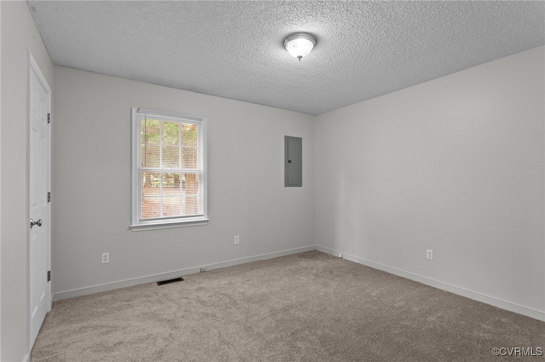 4406 Pheasant Cir