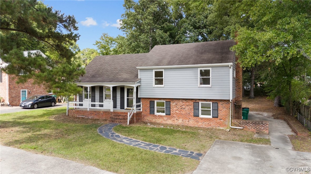 1705 Lauderdale Dr