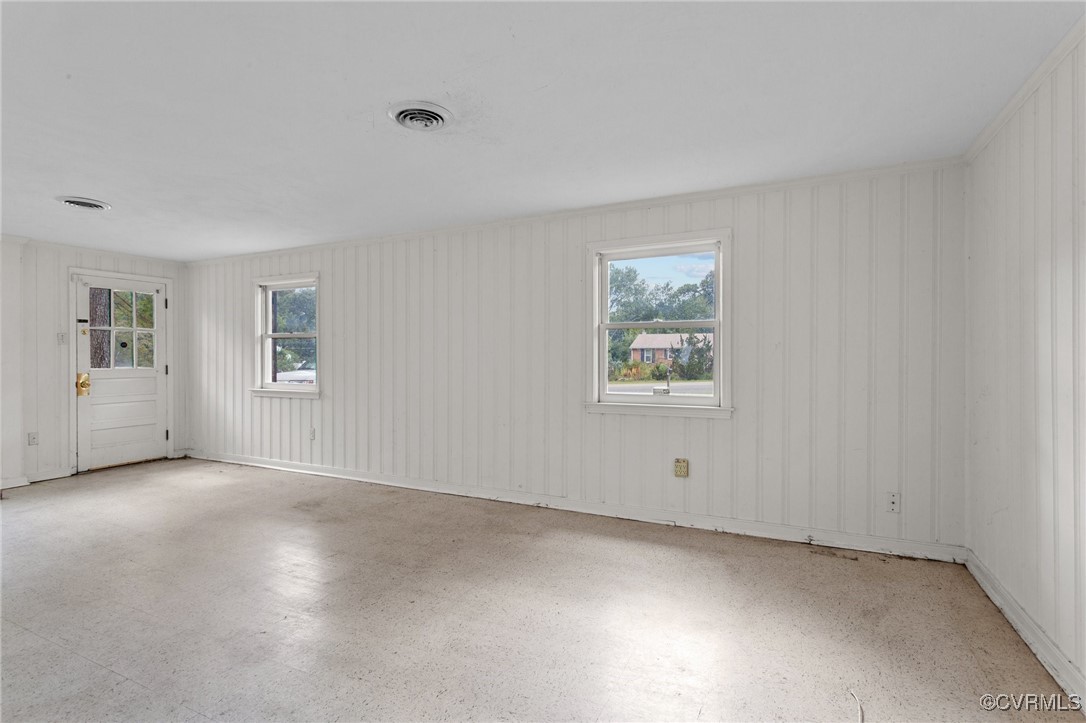 1705 Lauderdale Dr
