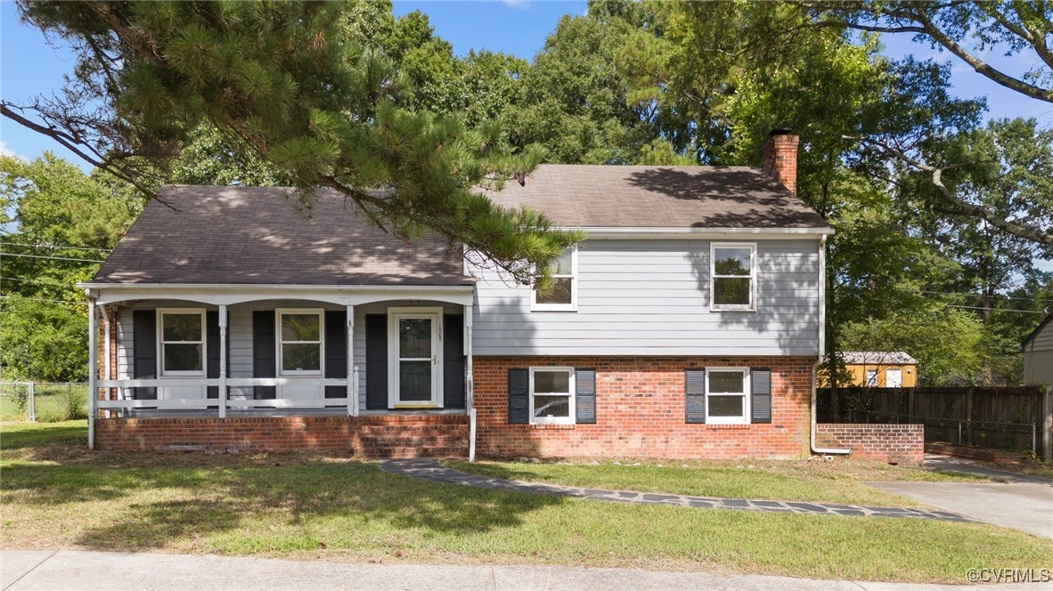 1705 Lauderdale Dr