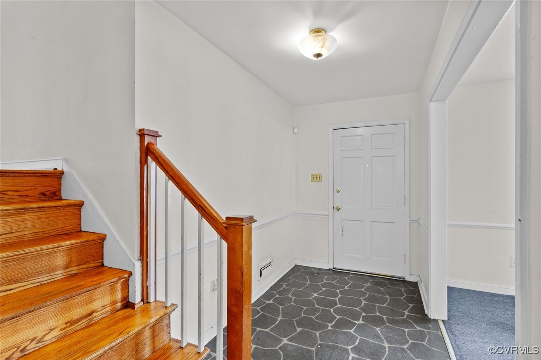 1705 Lauderdale Dr