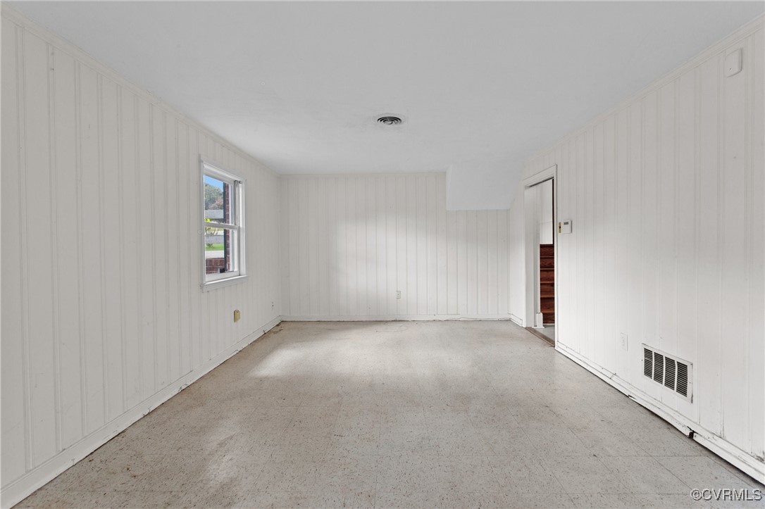 1705 Lauderdale Dr