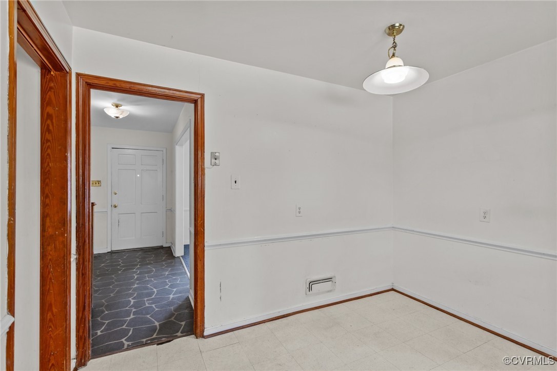 1705 Lauderdale Dr