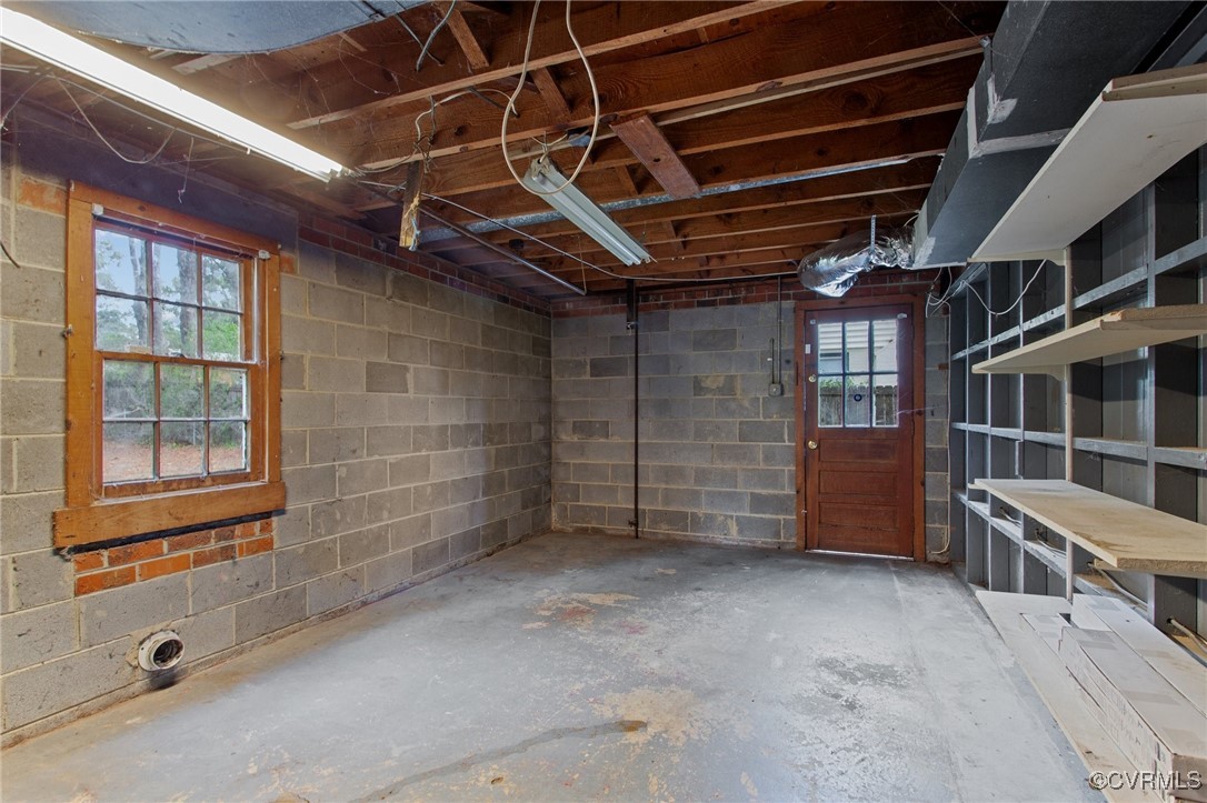 1705 Lauderdale Dr