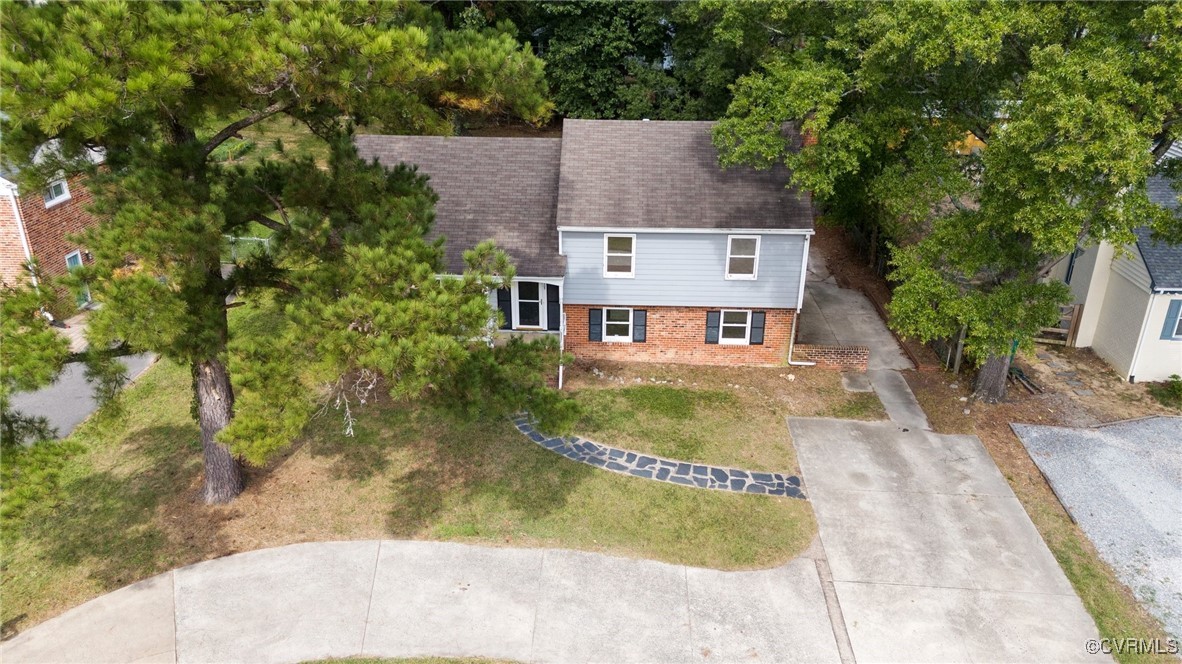 1705 Lauderdale Dr