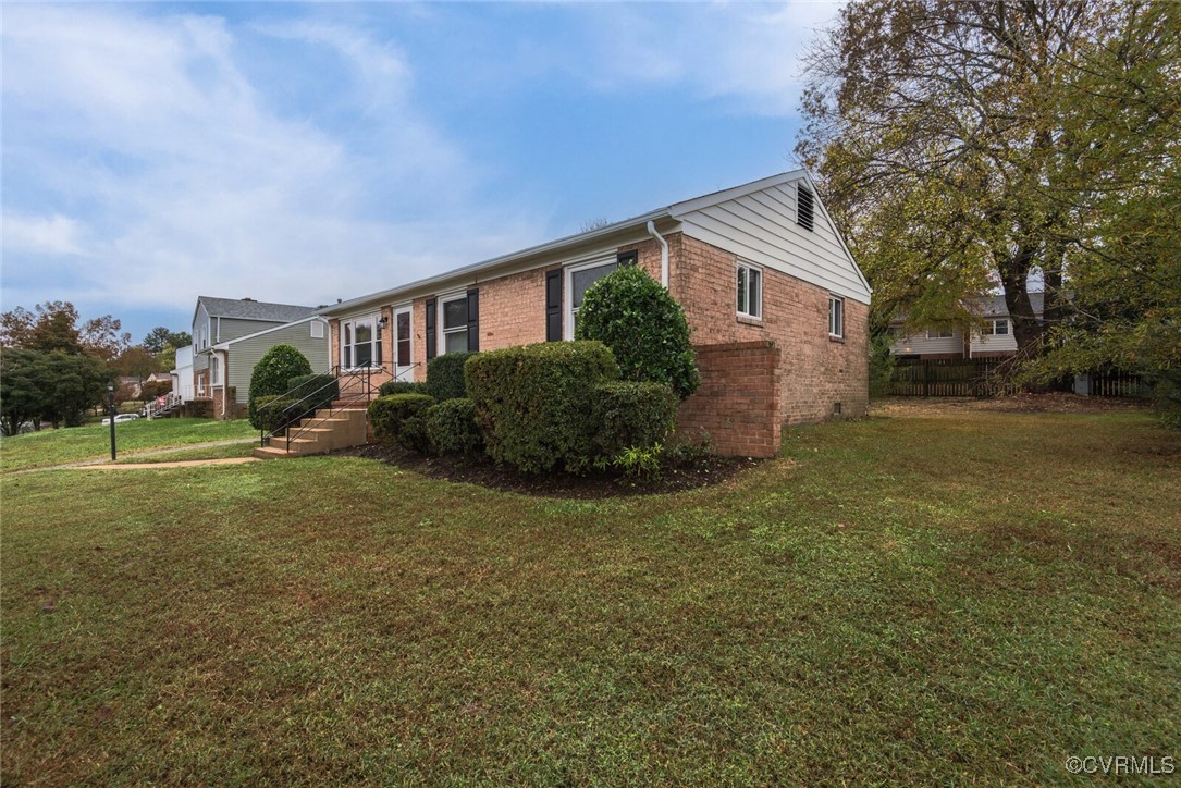 6317 Gatesgreen Dr