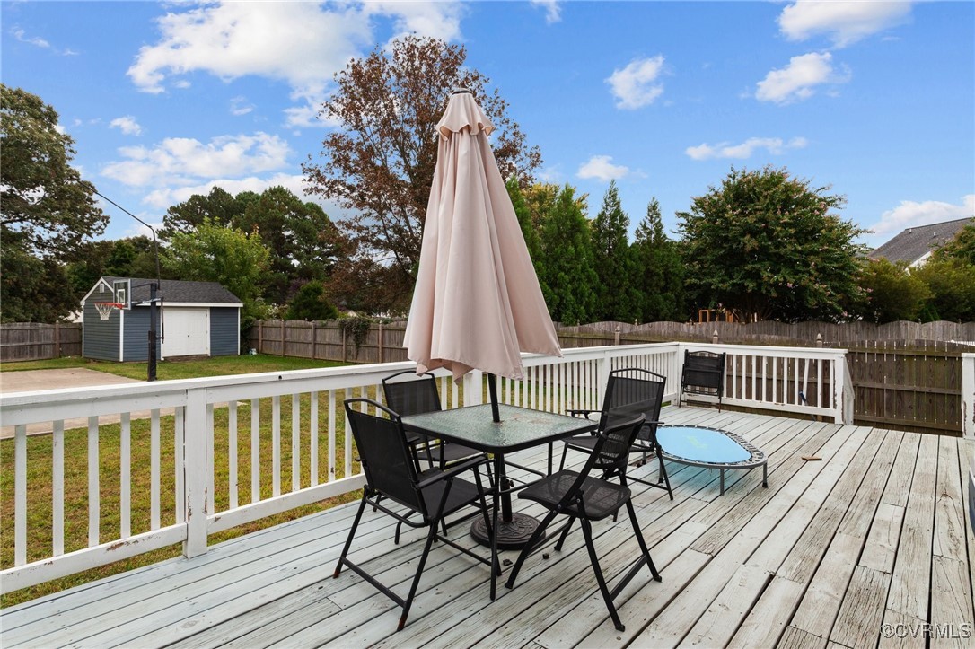 6177 Midnight Dr