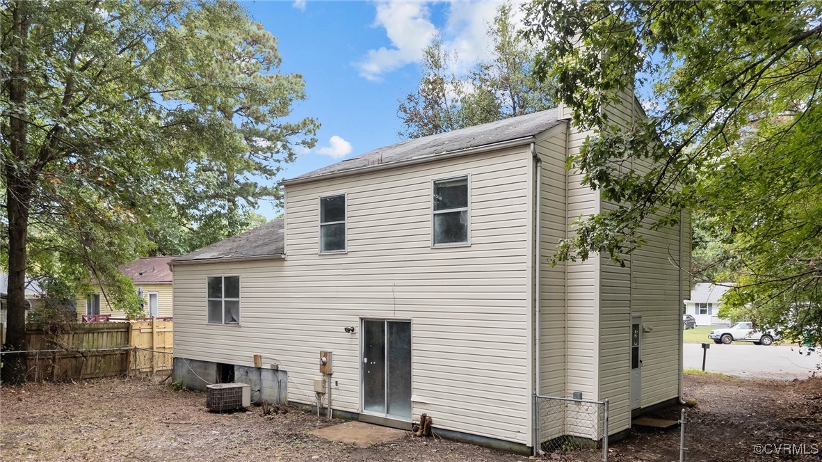 603 Elmfield Dr