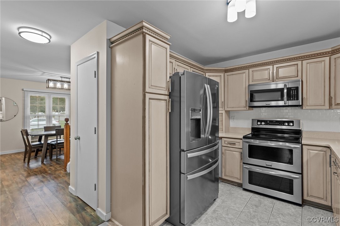 14001 Salten Ct