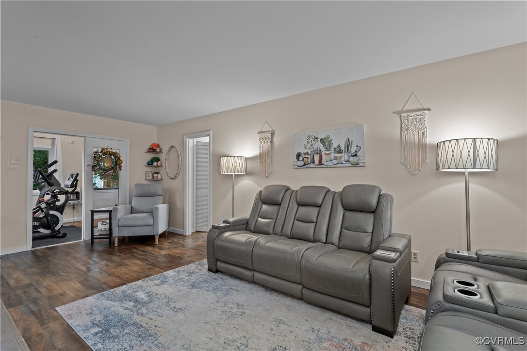 14001 Salten Ct