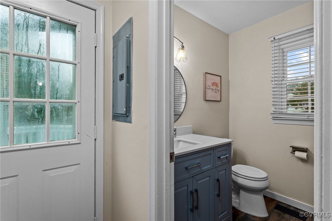14001 Salten Ct