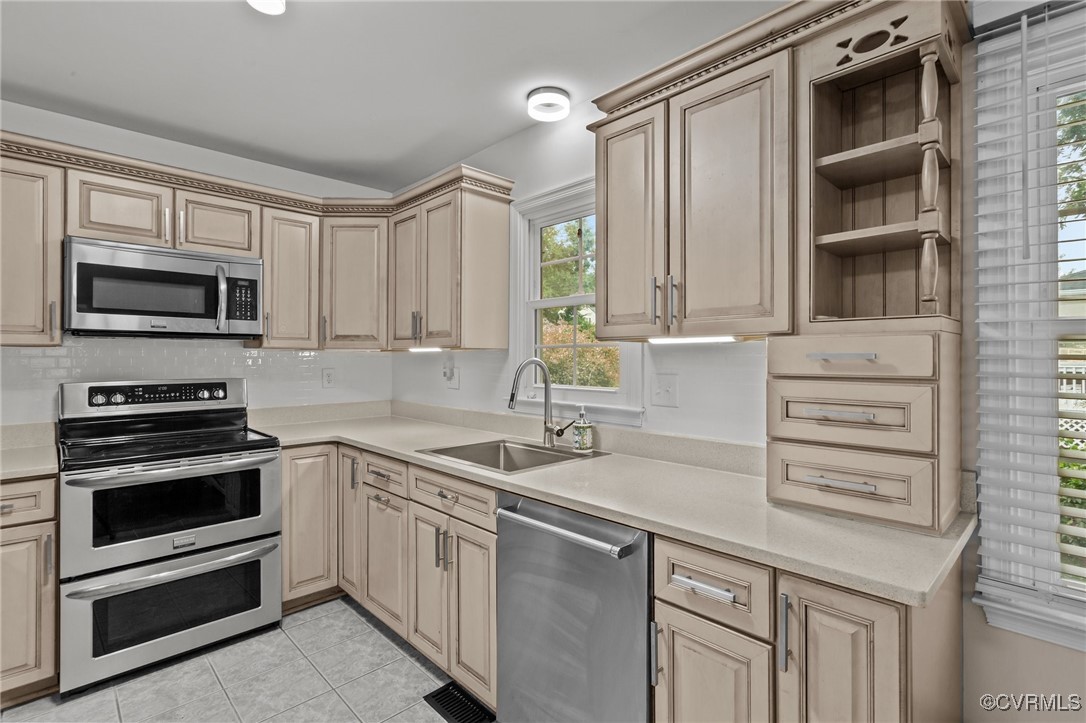 14001 Salten Ct
