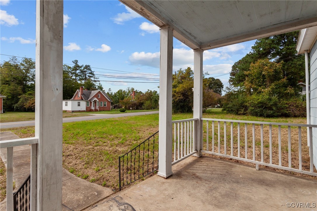 729 Inverness Rd