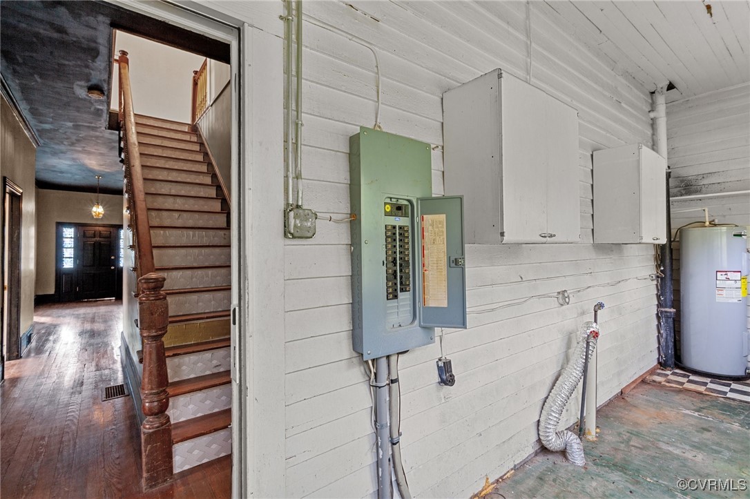729 Inverness Rd