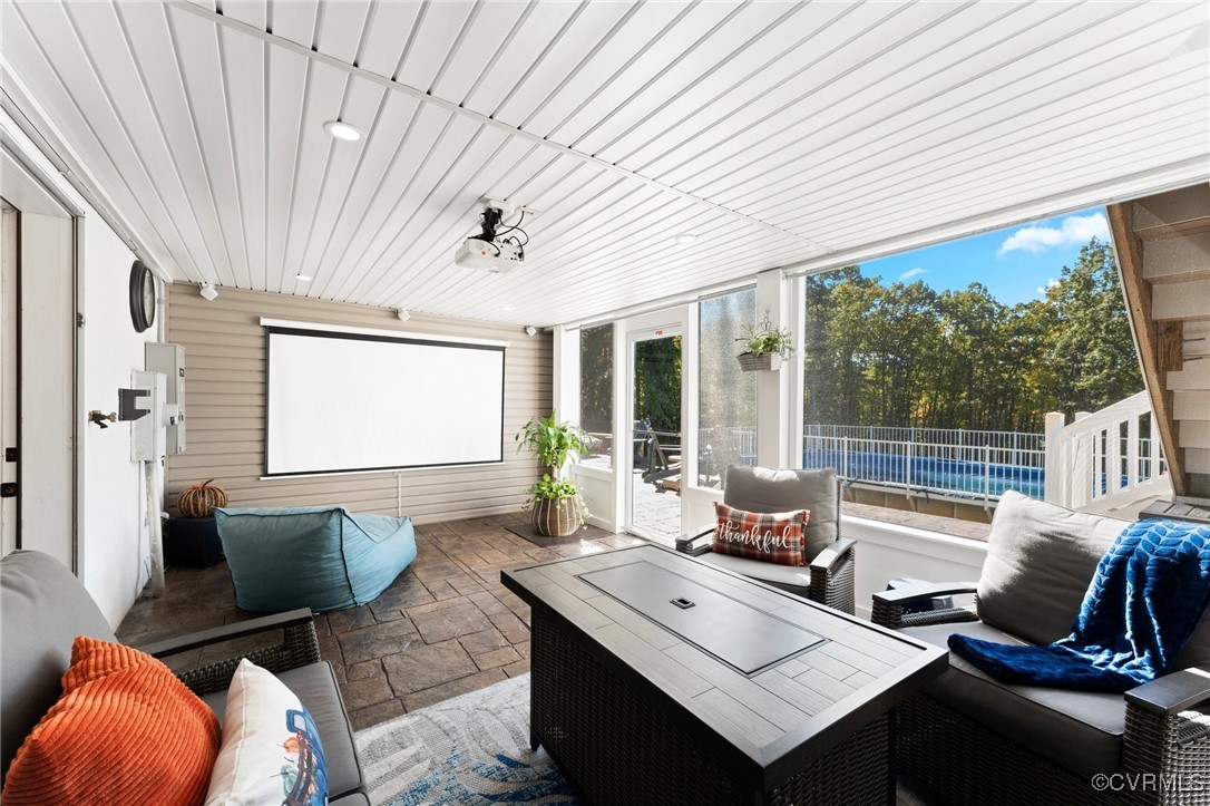 117 Jib Dr