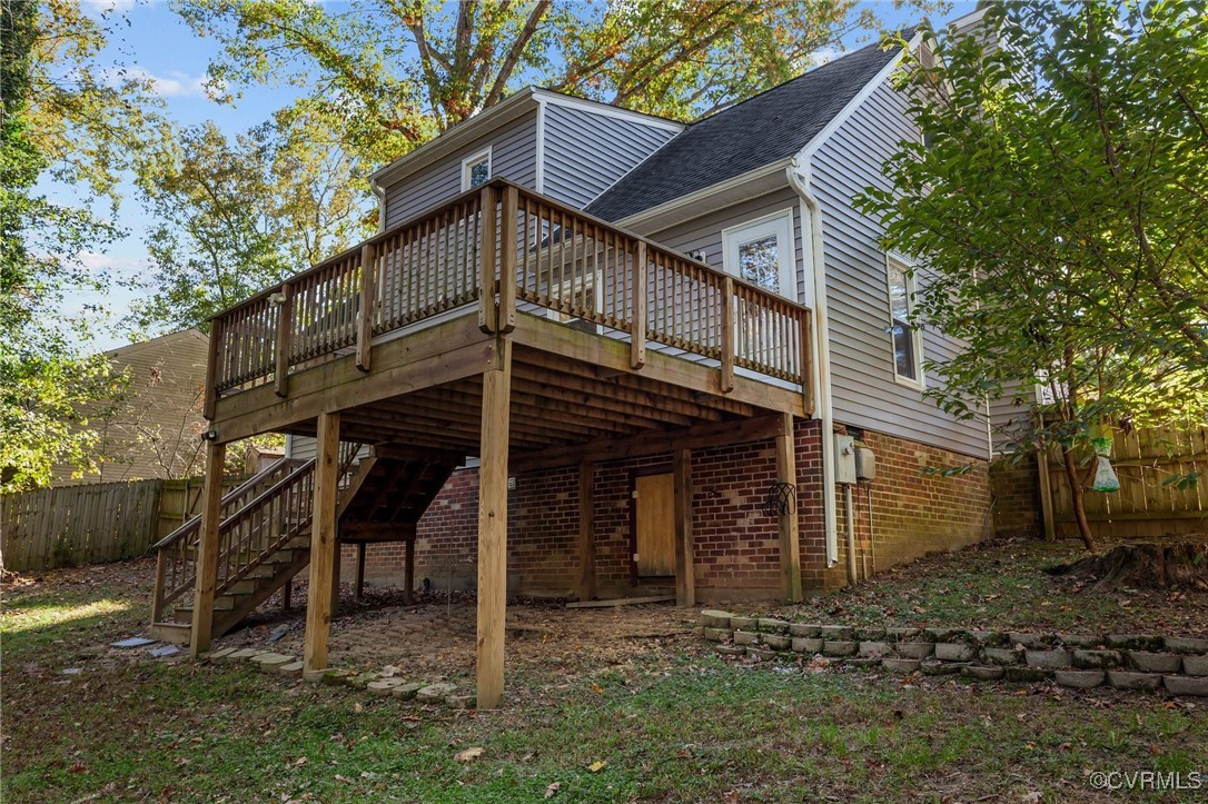 5237 Hallmark Dr