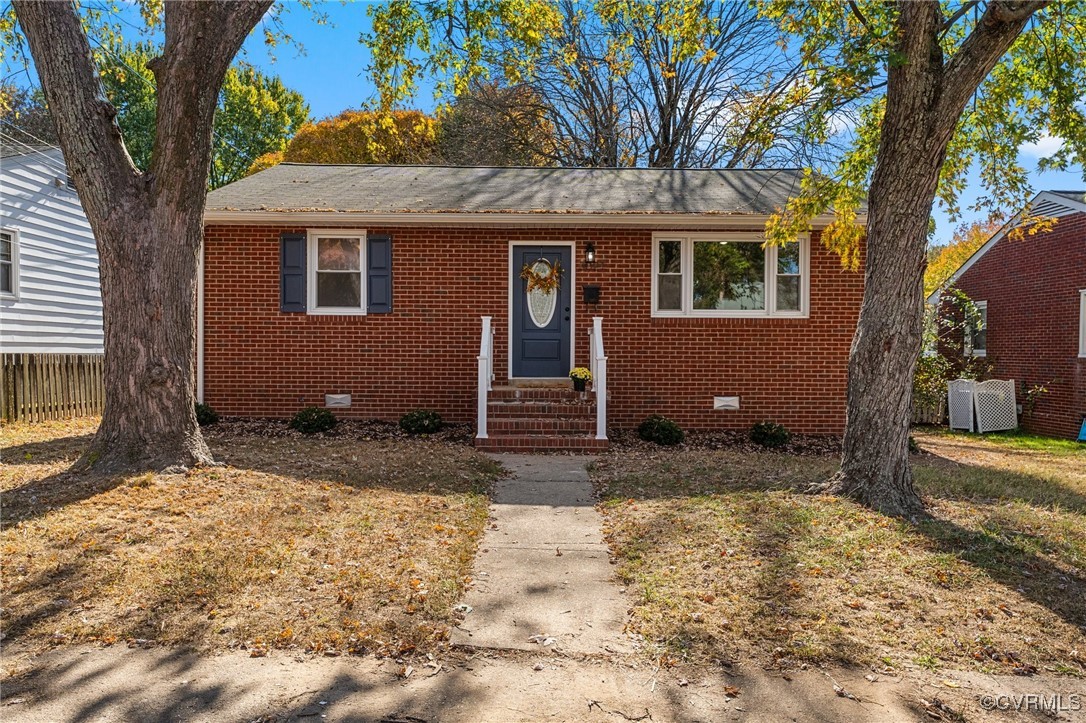 3021 Ruthland Rd
