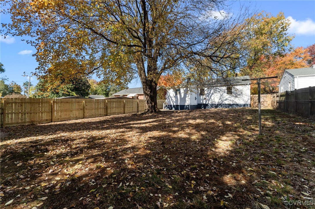 3021 Ruthland Rd