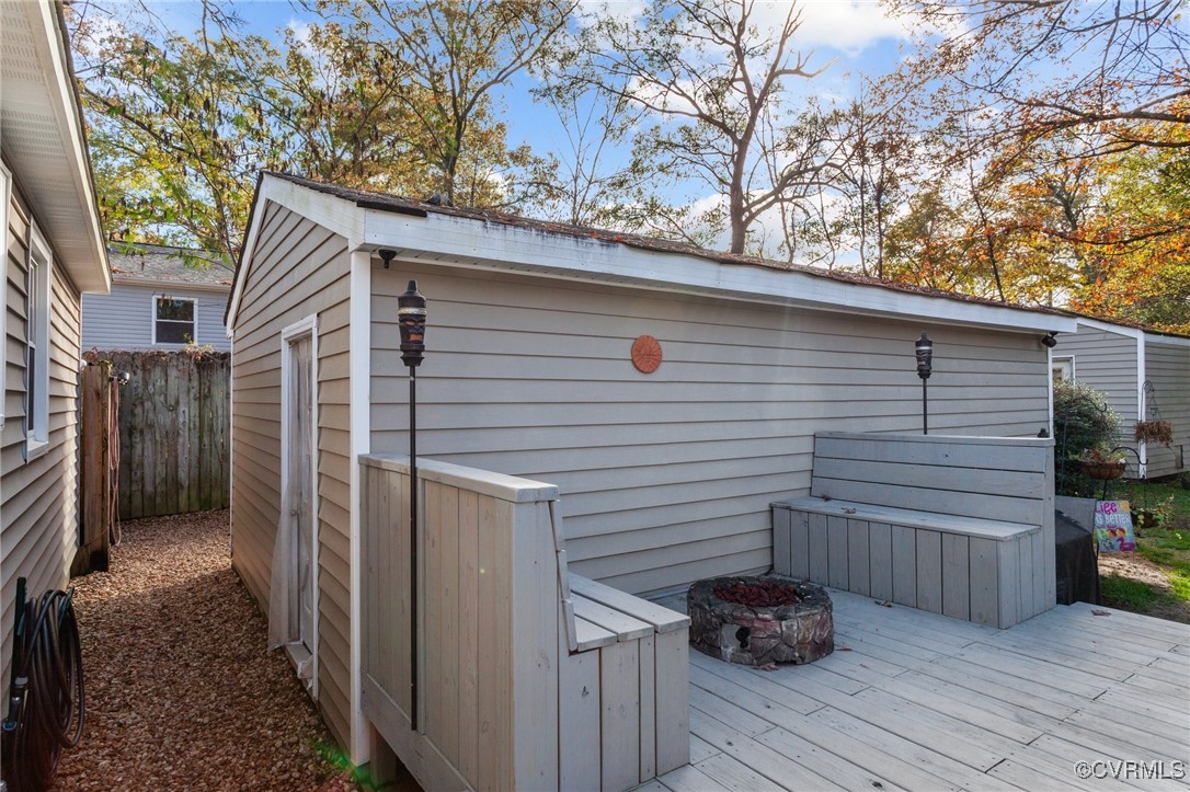 14106 Starpine Ln