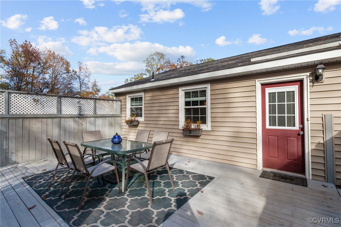14106 Starpine Ln