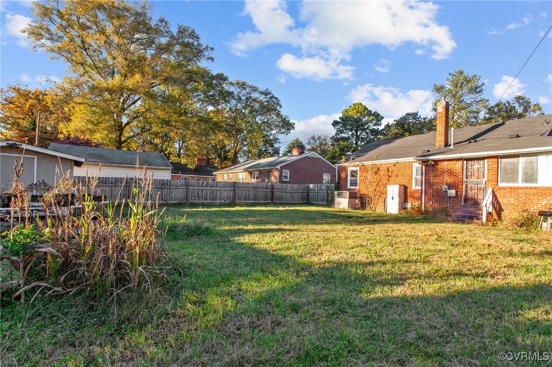 3527 McGuire Dr