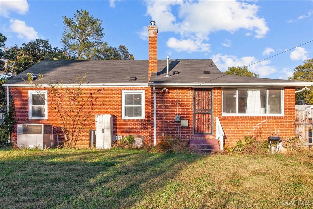 3527 McGuire Dr