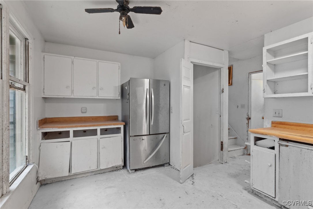 135 Hollyberry Ln
