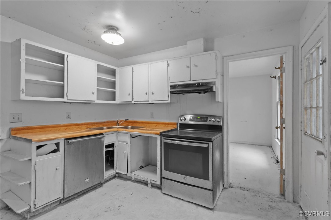 135 Hollyberry Ln