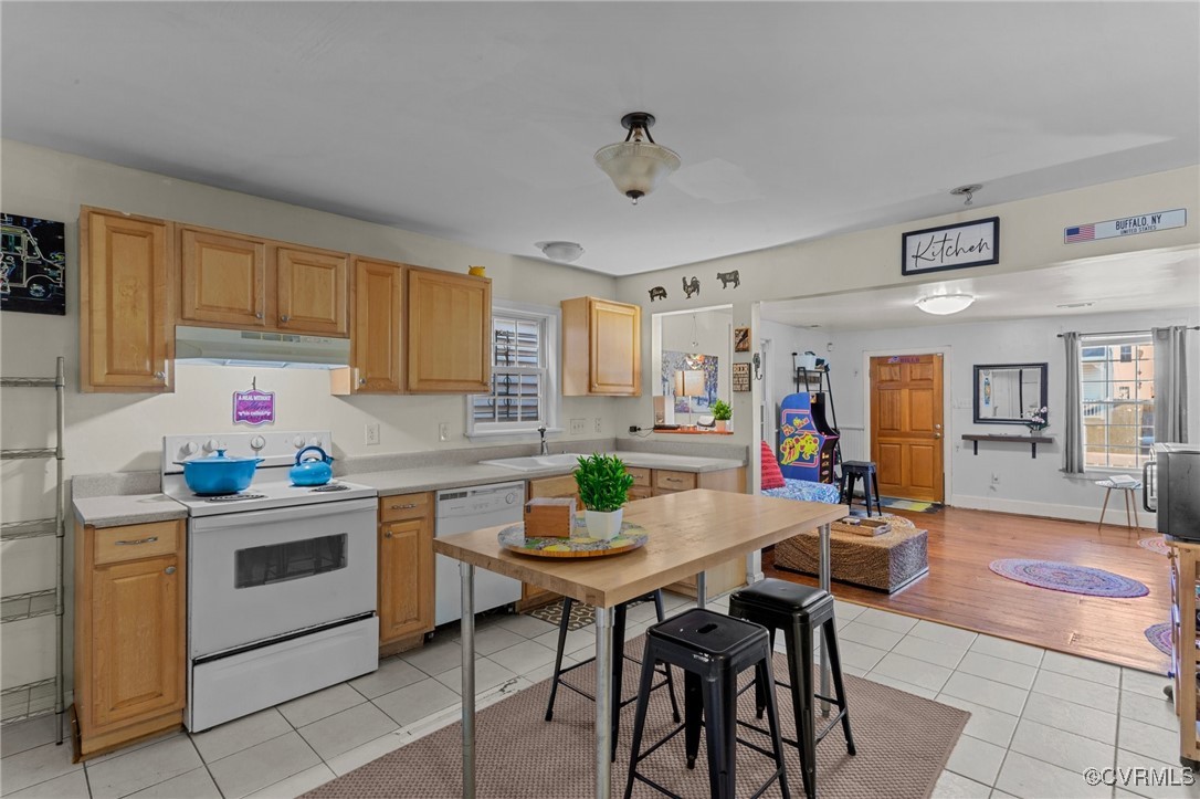 806 Jessamine St