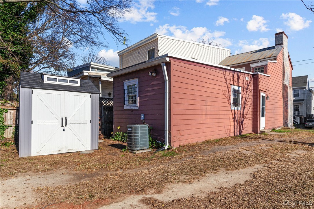 806 Jessamine St