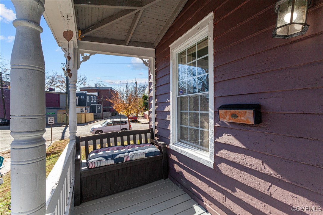 806 Jessamine St