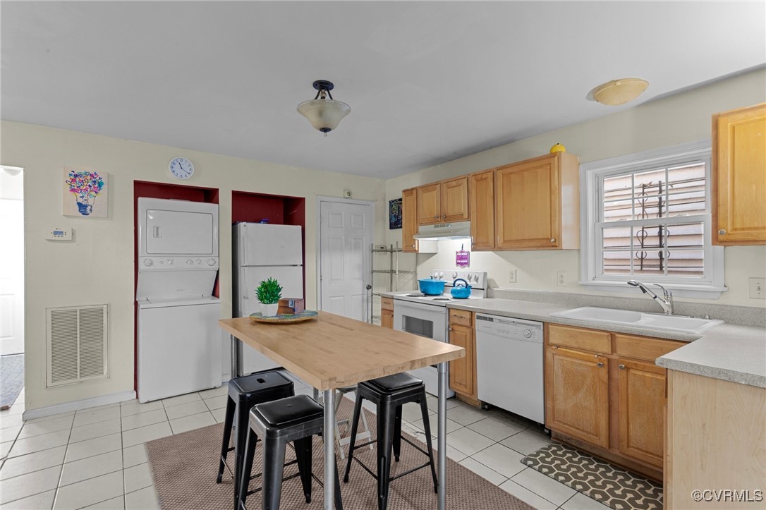 806 Jessamine St