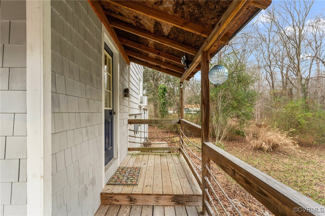 5823 Lewis Rd